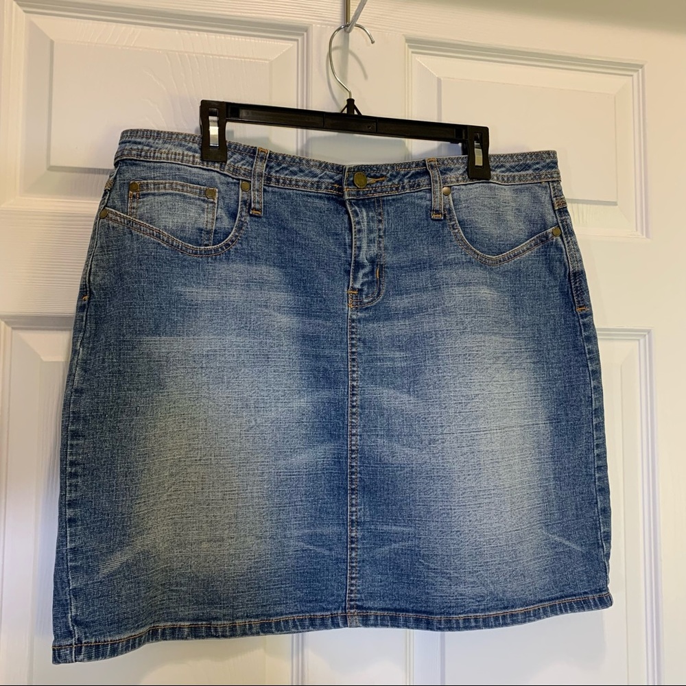 CATO Denim Orange Stitching Skirt Size 16